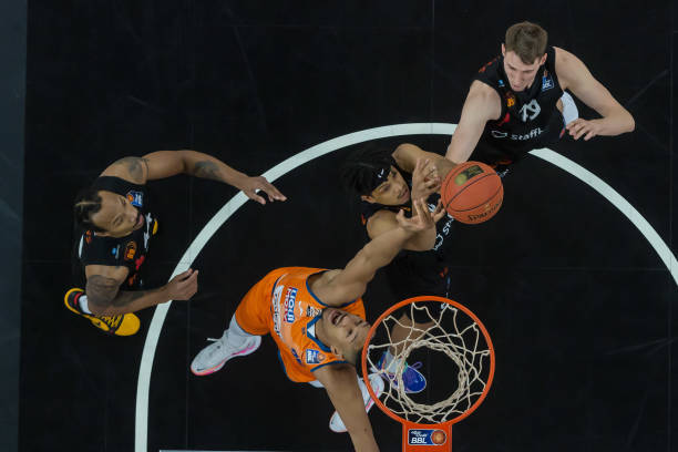 在现代足球 在现代足球